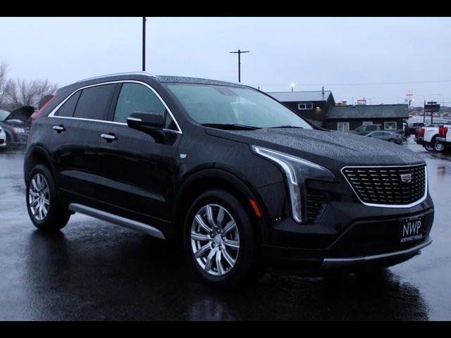 2022 Cadillac XT4 Premium Luxury