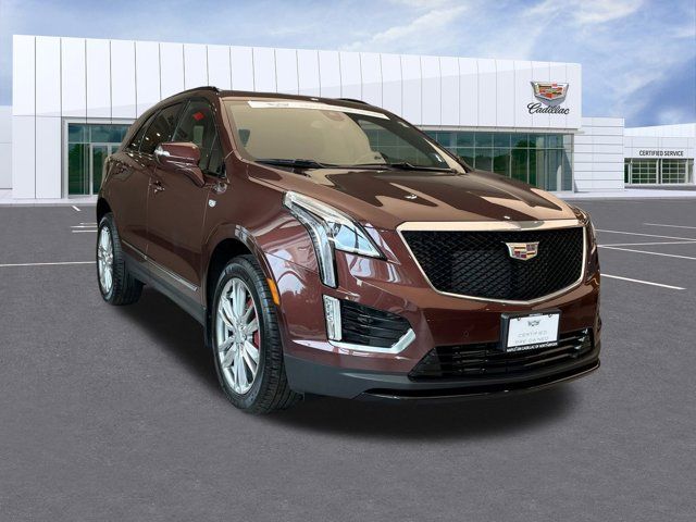 2022 Cadillac XT5 Sport