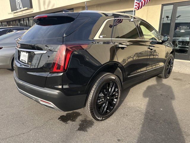 2022 Cadillac XT5 Premium Luxury