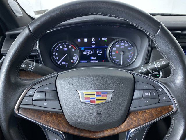 2022 Cadillac XT5 Premium Luxury