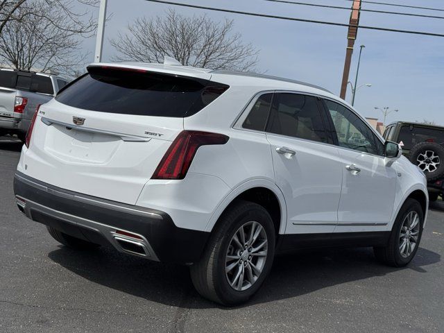 2022 Cadillac XT5 Premium Luxury