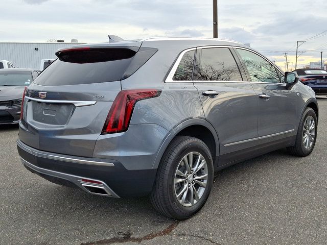 2022 Cadillac XT5 Premium Luxury