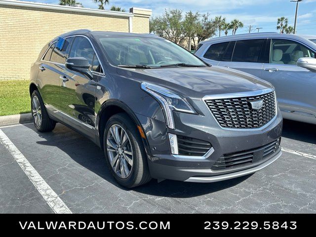 2022 Cadillac XT5 Premium Luxury