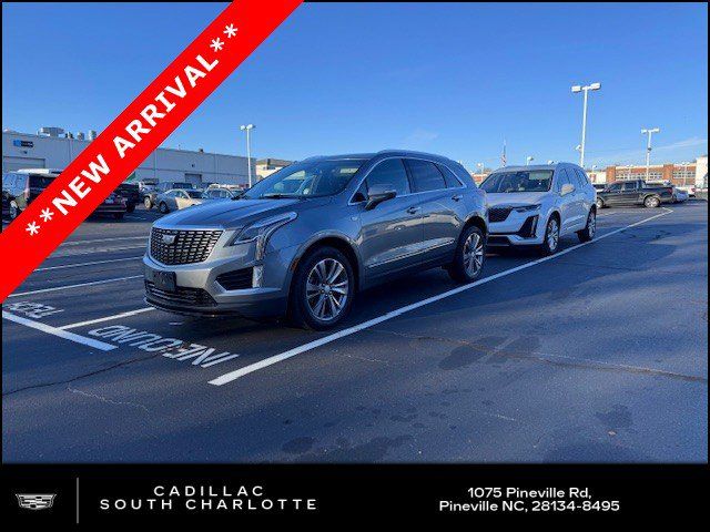 2022 Cadillac XT5 Premium Luxury