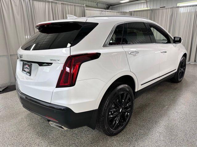 2022 Cadillac XT5 Luxury