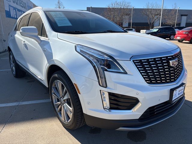 2022 Cadillac XT5 Premium Luxury