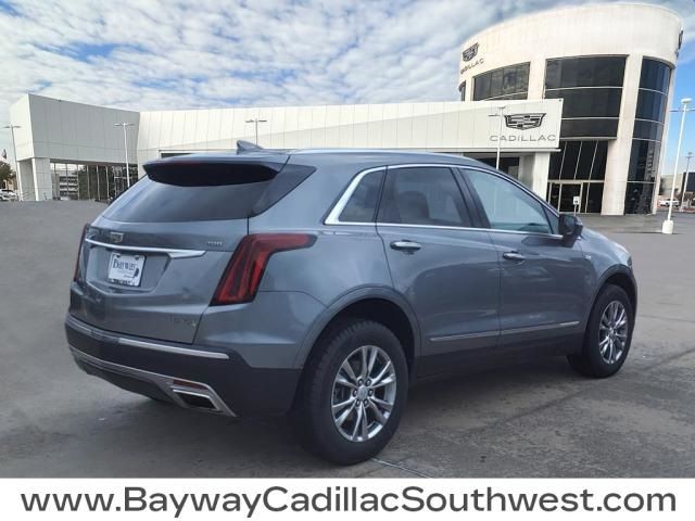 2022 Cadillac XT5 Premium Luxury