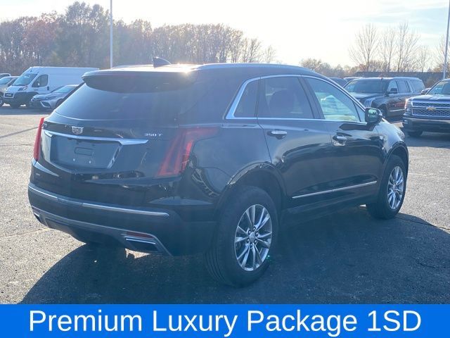 2022 Cadillac XT5 Premium Luxury