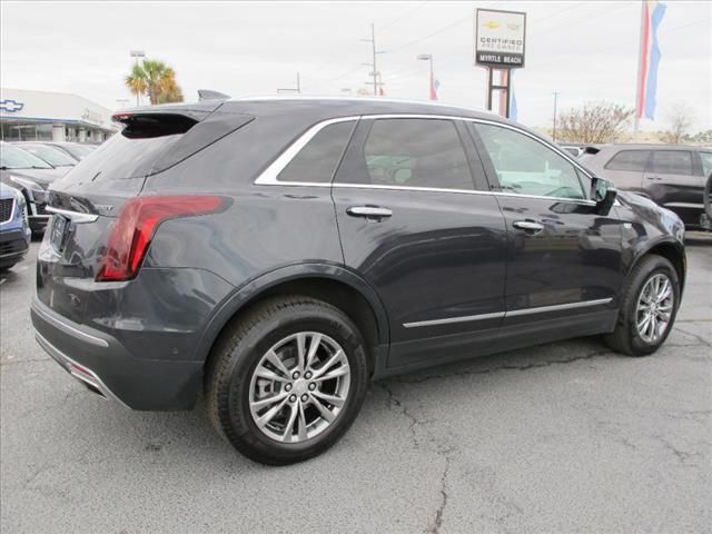 2022 Cadillac XT5 Premium Luxury