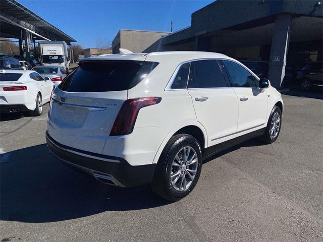 2022 Cadillac XT5 Premium Luxury