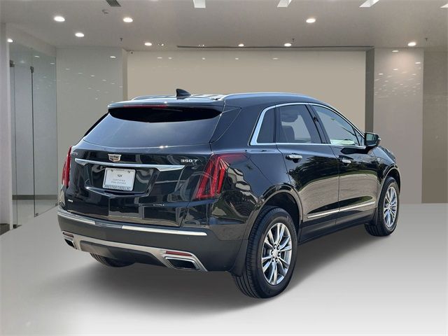 2022 Cadillac XT5 Premium Luxury