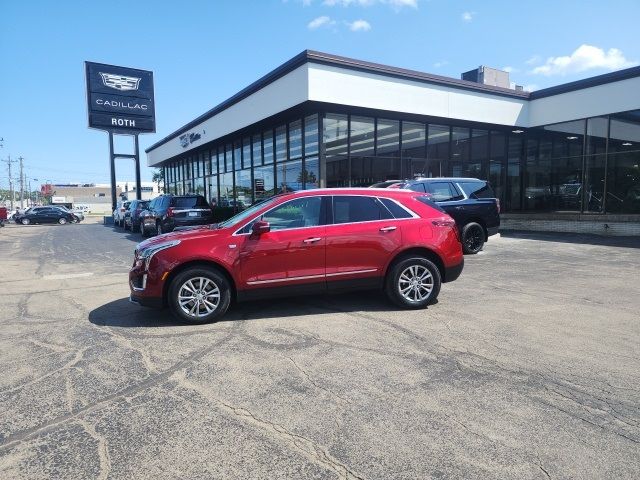 2022 Cadillac XT5 Premium Luxury