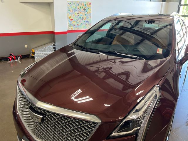 2022 Cadillac XT5 Premium Luxury