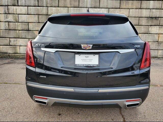 2022 Cadillac XT5 Premium Luxury