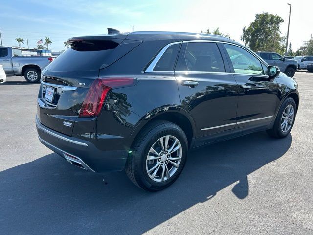 2022 Cadillac XT5 Premium Luxury