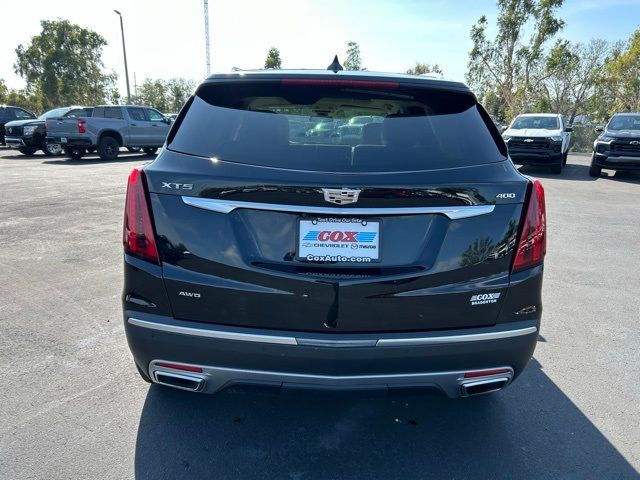 2022 Cadillac XT5 Premium Luxury