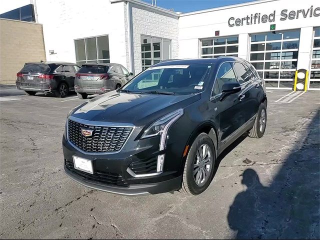 2022 Cadillac XT5 Premium Luxury