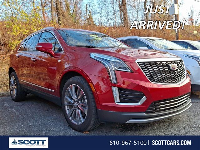 2022 Cadillac XT5 Premium Luxury