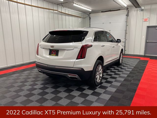 2022 Cadillac XT5 Premium Luxury