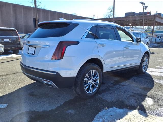 2022 Cadillac XT5 Premium Luxury