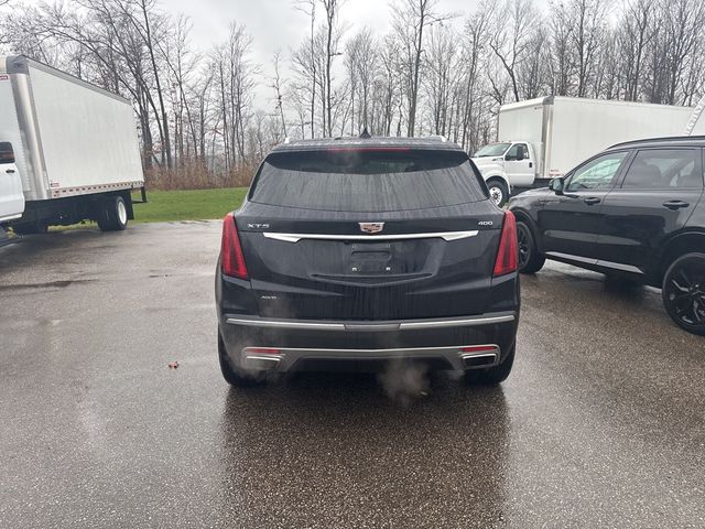 2022 Cadillac XT5 Premium Luxury