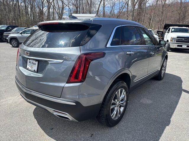 2022 Cadillac XT5 Premium Luxury