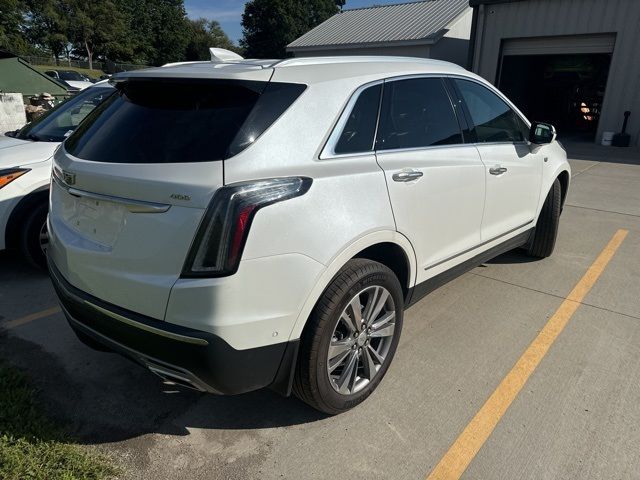 2022 Cadillac XT5 Premium Luxury