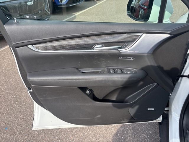 2022 Cadillac XT5 Sport