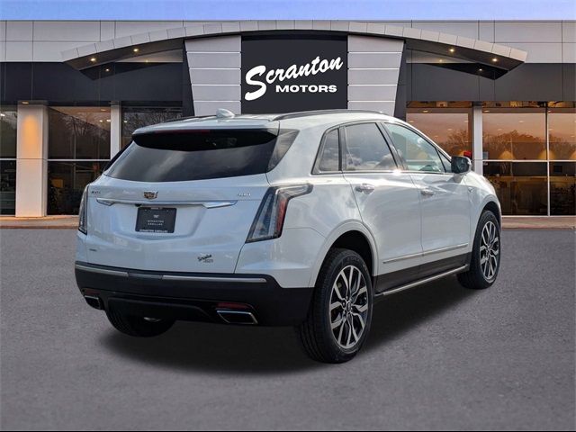 2022 Cadillac XT5 Sport