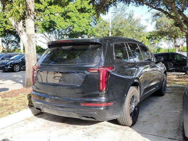 2022 Cadillac XT6 Luxury