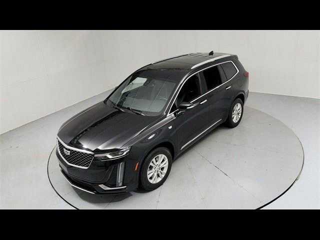 2022 Cadillac XT6 Luxury