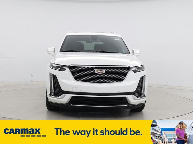 2022 Cadillac XT6 Luxury