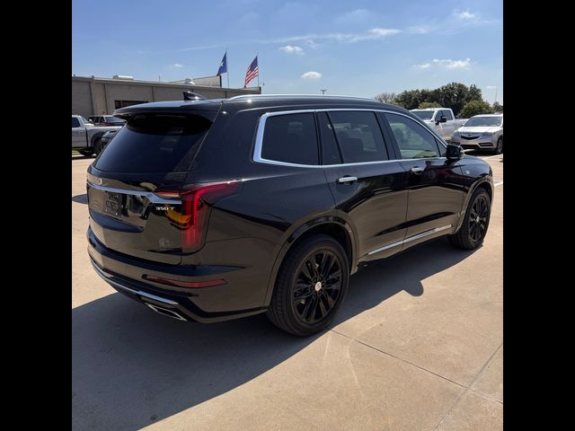 2022 Cadillac XT6 Luxury