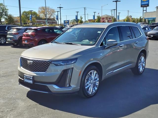 2022 Cadillac XT6 Luxury