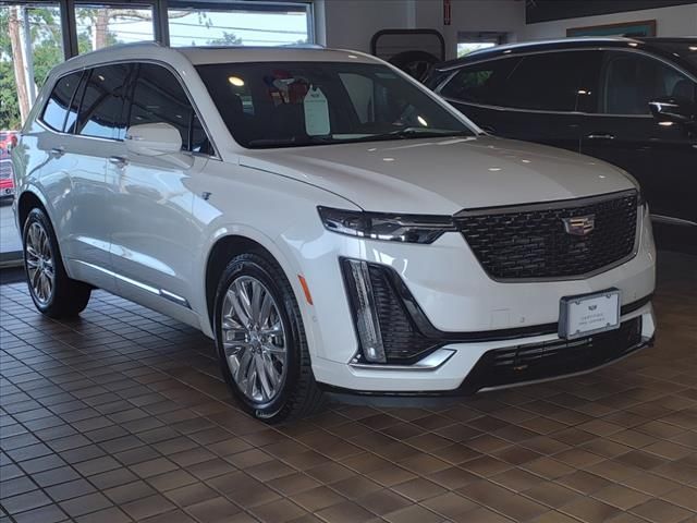 2022 Cadillac XT6 Premium Luxury