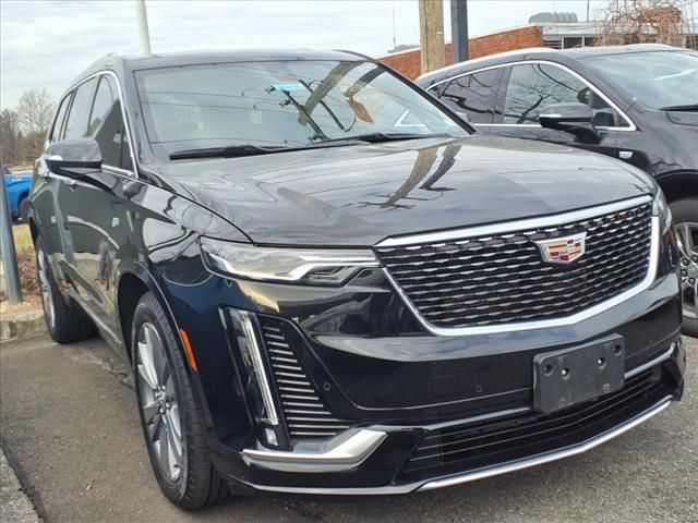 2022 Cadillac XT6 Premium Luxury