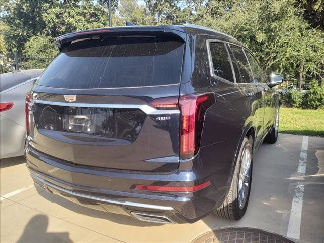 2022 Cadillac XT6 Premium Luxury