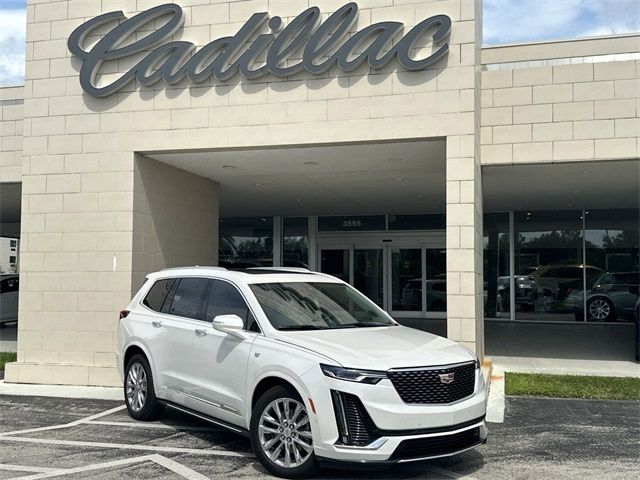 2022 Cadillac XT6 Premium Luxury