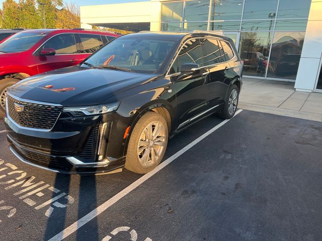 2022 Cadillac XT6 Premium Luxury