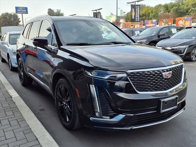 2022 Cadillac XT6 Premium Luxury