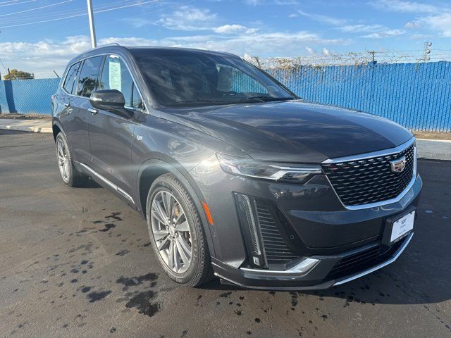 2022 Cadillac XT6 Premium Luxury