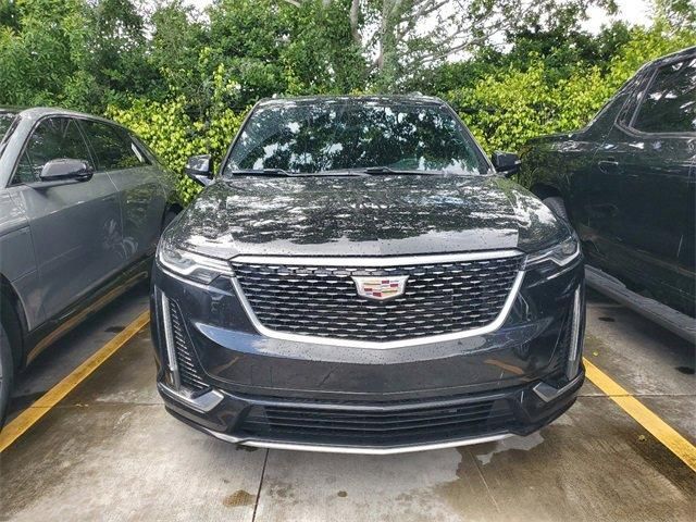 2022 Cadillac XT6 Premium Luxury