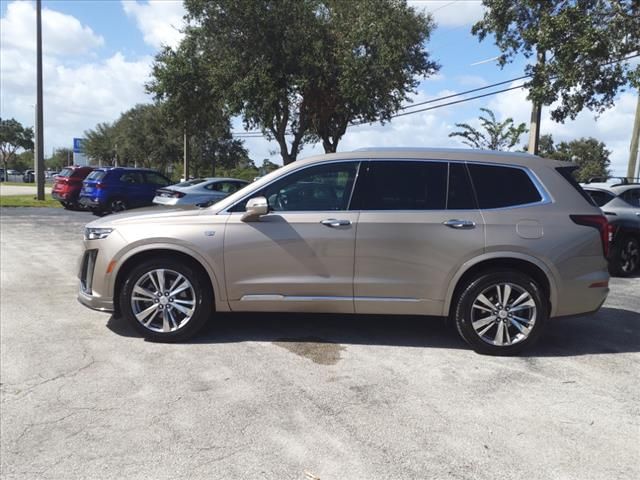 2022 Cadillac XT6 Premium Luxury