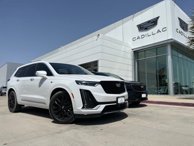 2022 Cadillac XT6 Premium Luxury
