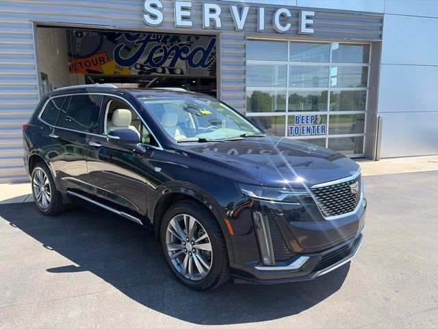 2022 Cadillac XT6 Premium Luxury