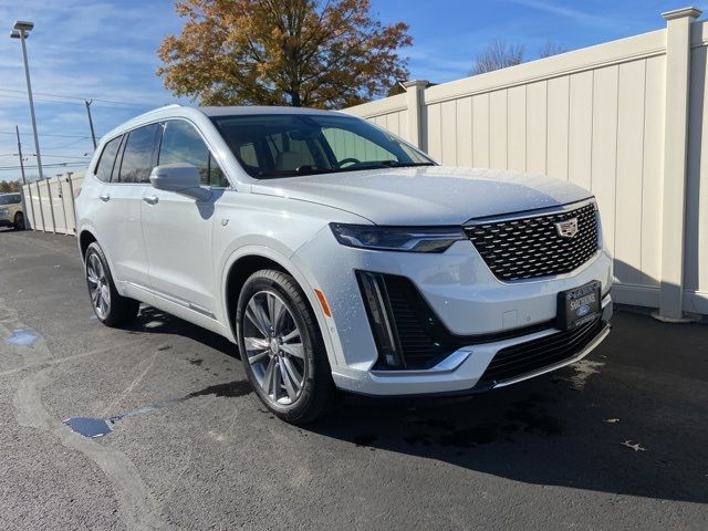 2022 Cadillac XT6 Premium Luxury