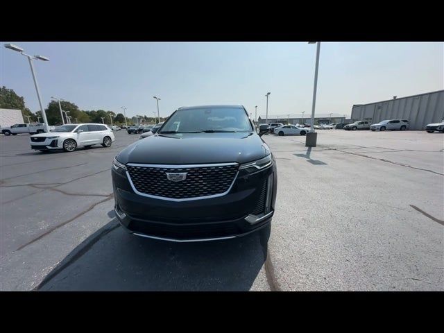 2022 Cadillac XT6 Premium Luxury