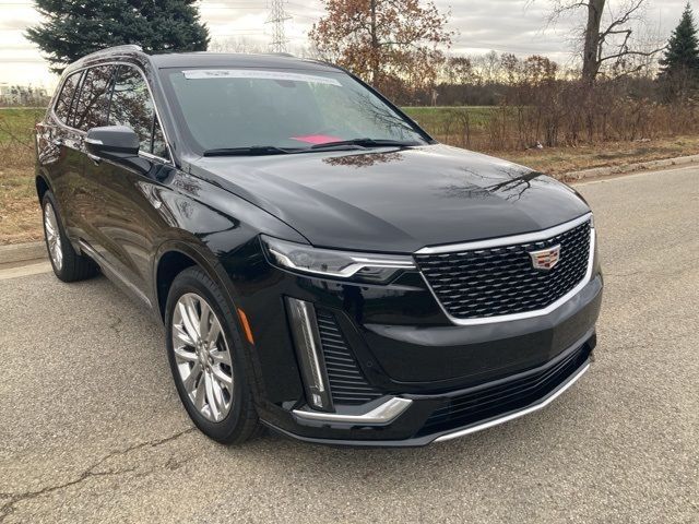 2022 Cadillac XT6 Premium Luxury