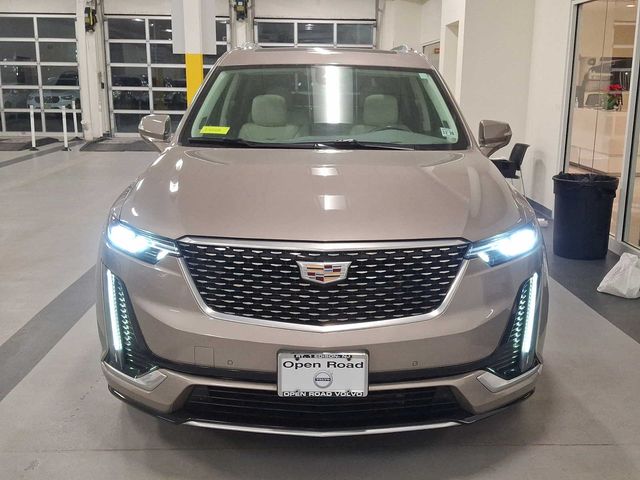 2022 Cadillac XT6 Premium Luxury