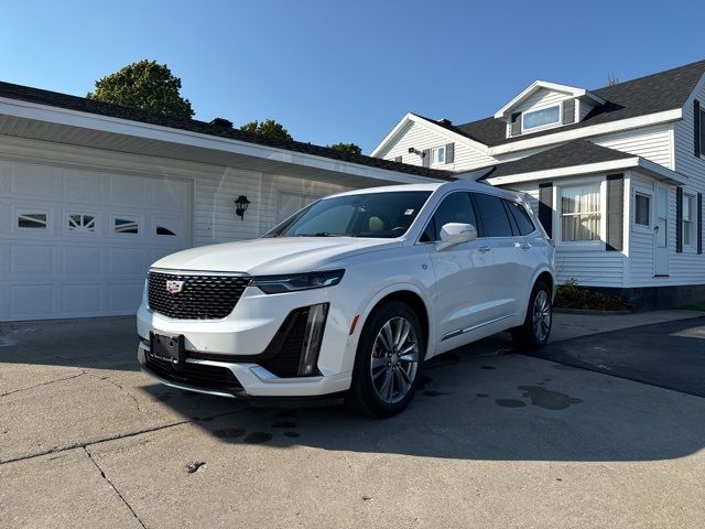 2022 Cadillac XT6 Premium Luxury